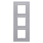 GEWISS - GEWGW16227YT PLACCA LUX INTERNATIONAL - IN TECNOPOLIMERO VERNICIATO - 2+2+2 POSTI VERTICALE - TITANIO MONOCHROME - CHORUSMART