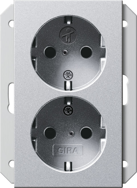 GIRA - GIR273526 PRESA SCHUKO DOP. SP P. SCAT.IN 1,5-M