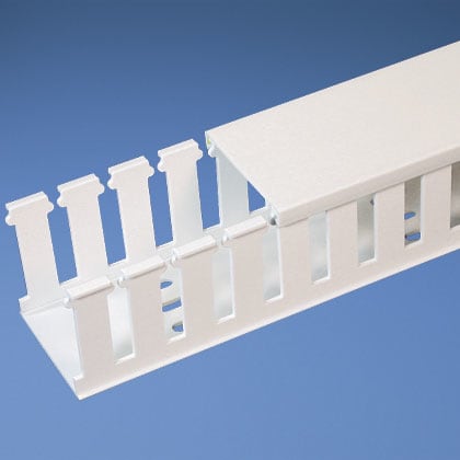 PANDUIT - PANNE4X5WH6 CANALINA HALOGEN-FREE A SLOT CON PASSACA