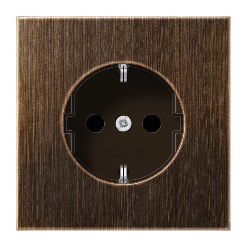 EURO UNITECH ELEKT - UEKME1520KIAT PRESASCHUKOR16A,250V ,PROT.
