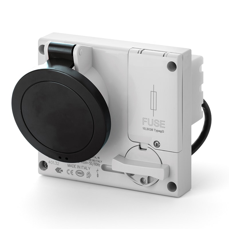 SCAME PARRE SPA - SCA401.16836 PRESA INC.OMNIA C/FUS.2P+T 16A 7H IP44