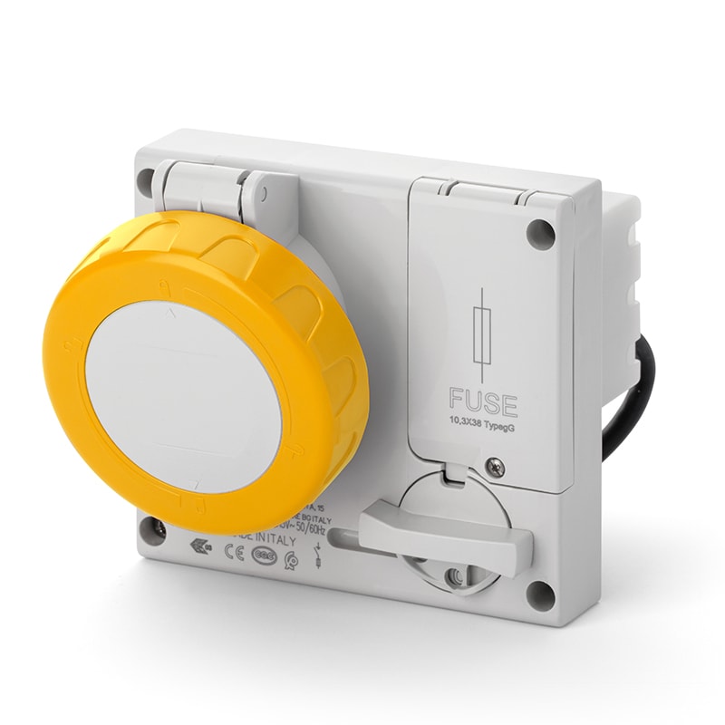 SCAME PARRE SPA - SCA406.3272 PRESA INC.OMNIA C/FUS.3P+T 32A 4H IP67