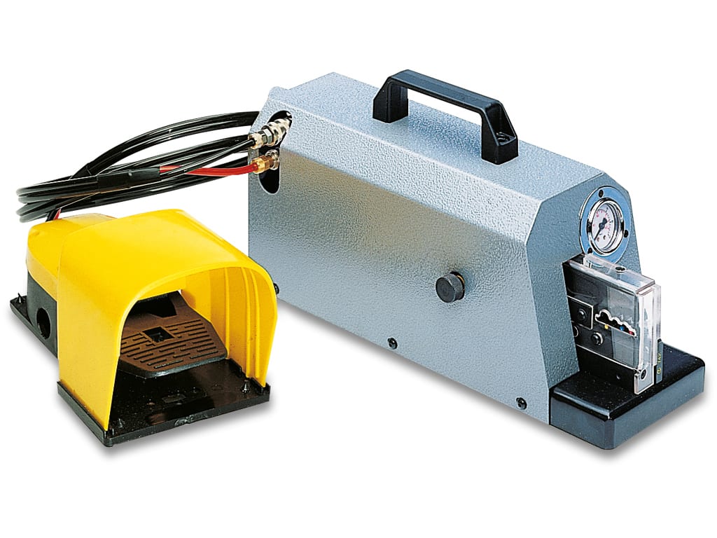 CEMBRE SPA - CEMPG-1 MATRICE PNB-1 X CAPICORDA ISOLATI GIALLI