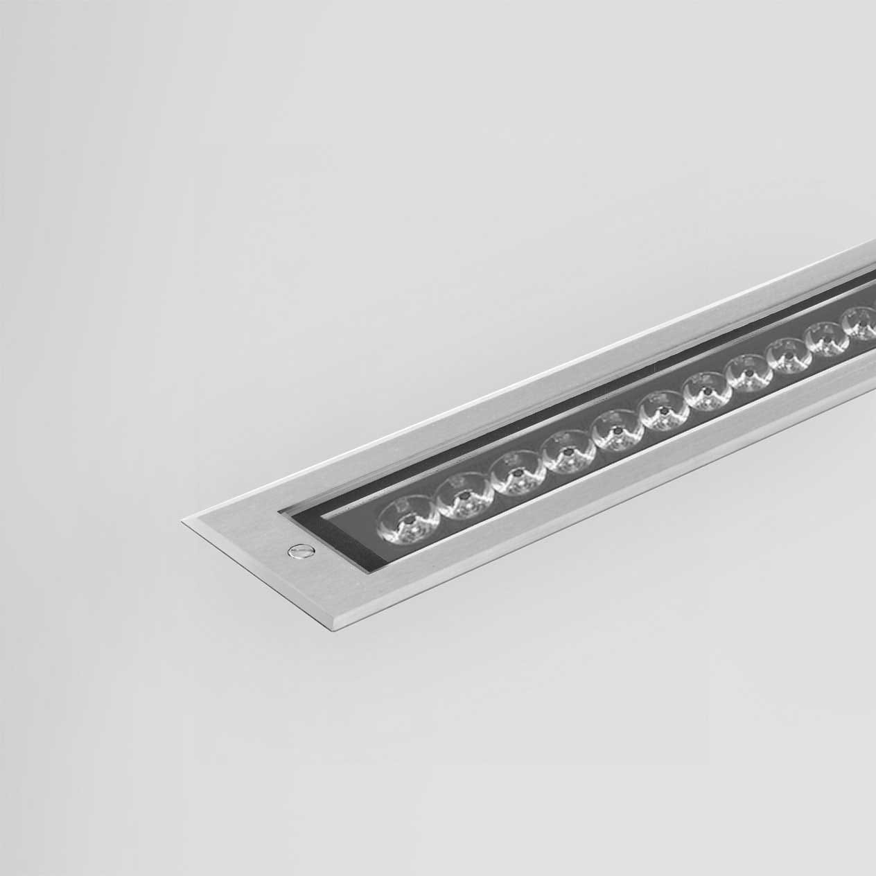 SIDE SPA - SDEE8951-LBN LONGLIGHT GROUND POWER L.935MM 46W 2550L