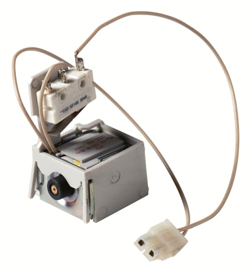 ABB SPA - ABB1SDA063554R1 TRIP RESET T7M-X1 24...30VAC/DC XAUX-SA