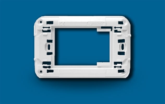 AERTECNICA SPA - ATNNA685 SUPPORTO ADATT. PLACCA LEGRAND BIANCA