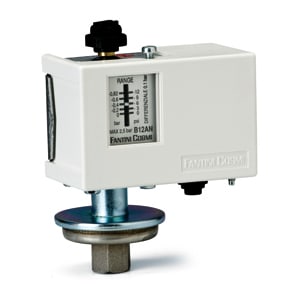 FANTINI COSMI SPA - FANB12AN4 PRESSOV SCALA -0,82/0 BAR G1/4 MASCHIO