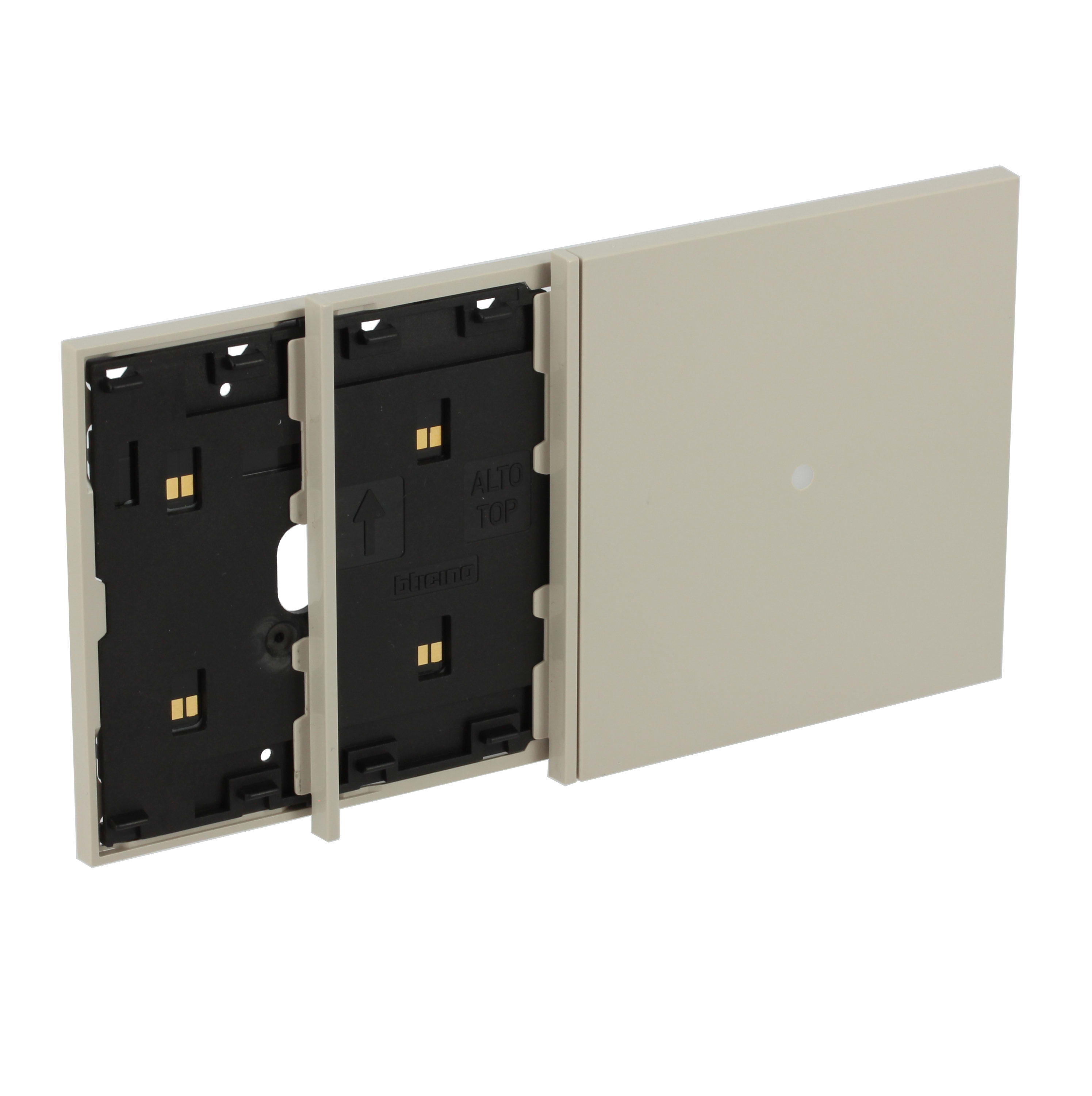 BTICINO - BTIKM8104M24 L.NOW - FRAME 4M SABBIA MOSTR LETTORE TR