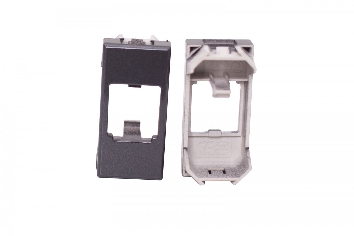 ADMK ITALIA SRLS - ADMBT 3871 ADATTATORE MINI-COM COMPATIBILE B-TICINO