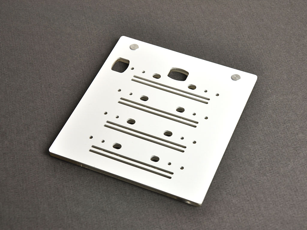 CEMBRE SPA - CEM991011 PIASTRA MG2-QTB X TARG.MG-CPM01,02,03,04