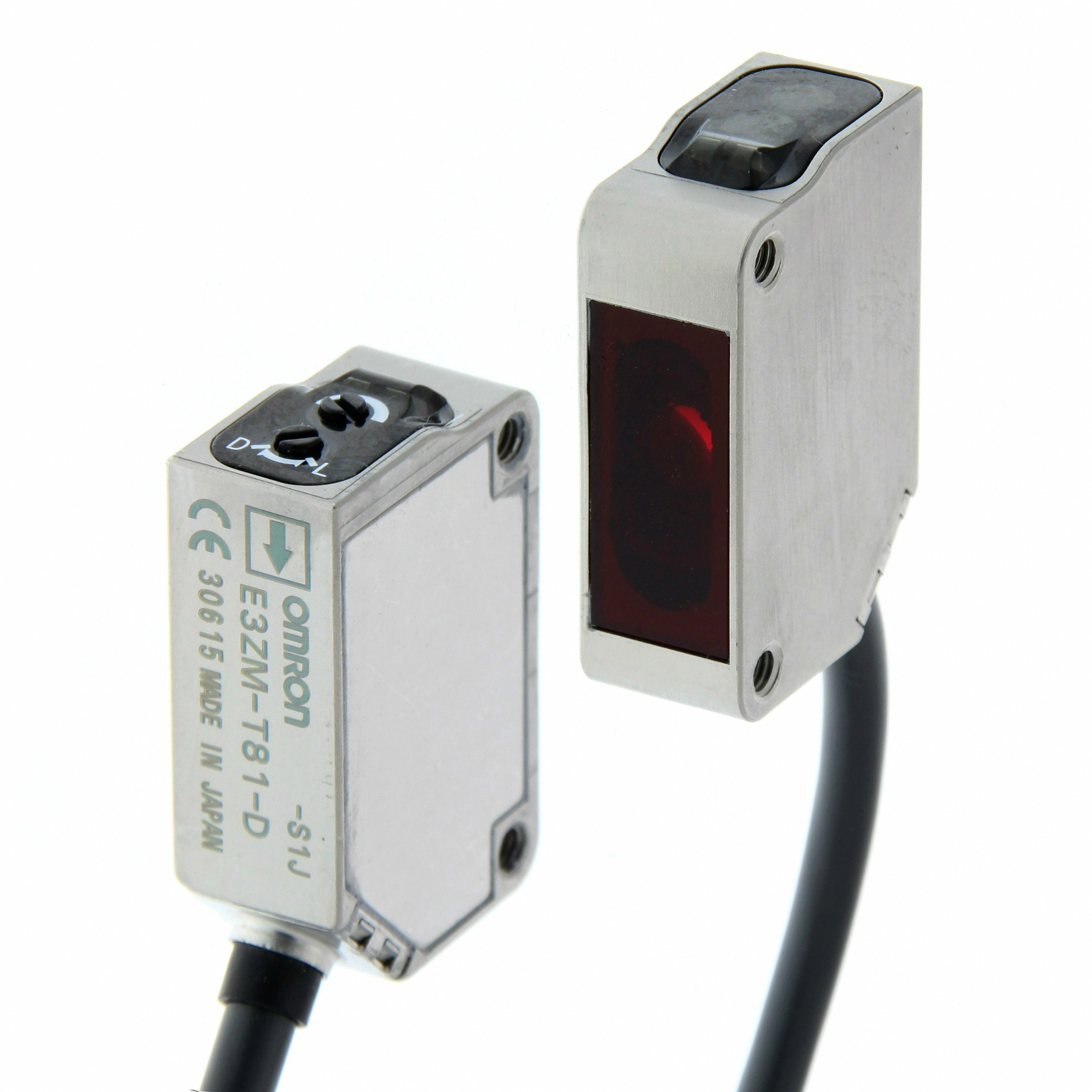 OMRON - OMRE3ZMT812M-223485 SENSORE- MIN.ACCIAIO SBARR.15M PNP CAVO2