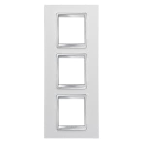 GEWISS - GEWGW16227TB PLACCA LUX INTERNATIONAL - IN TECNOPOLIMERO - 2+2+2 POSTI VERTICALE - BIANCO - CHORUSMART
