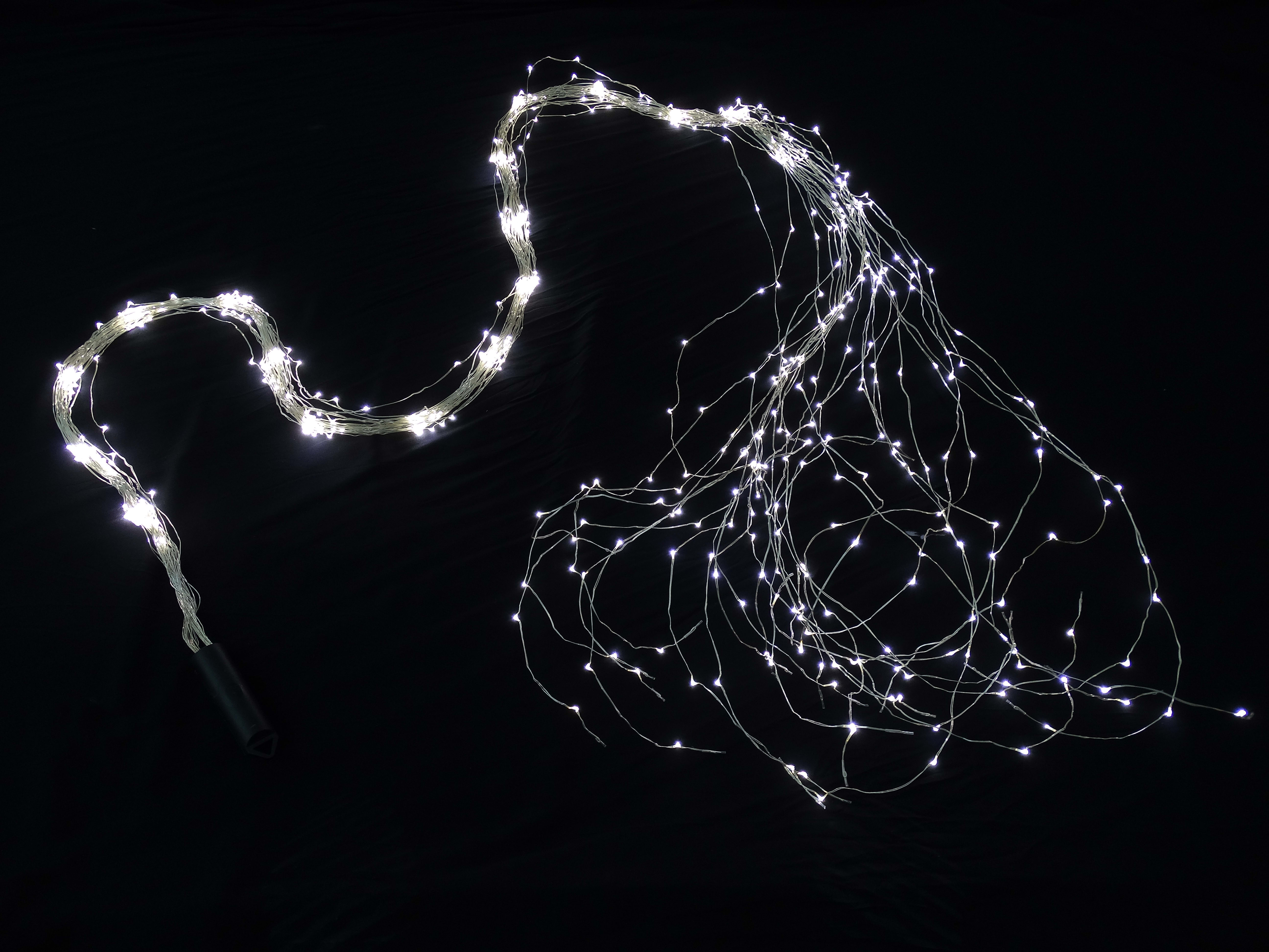 GIOCOPLAST NATALE SP - GCP14521582 CASCATA 480 GOCCE DI LED BIANCHI