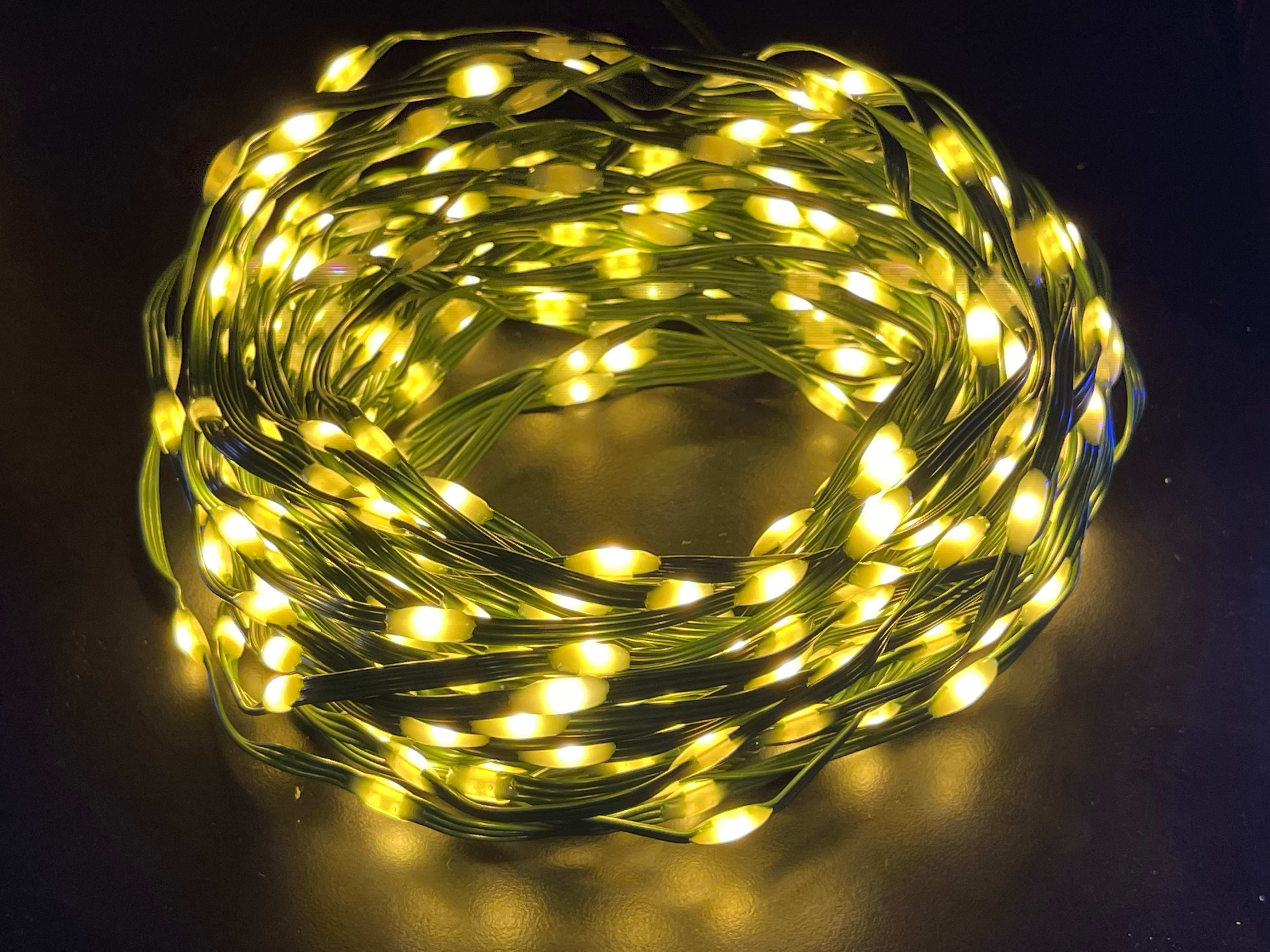 GIOCOPLAST NATALE SP - GCP14522161 200 MAXI GOCCE DI LED B.CALDO MODELLABIL