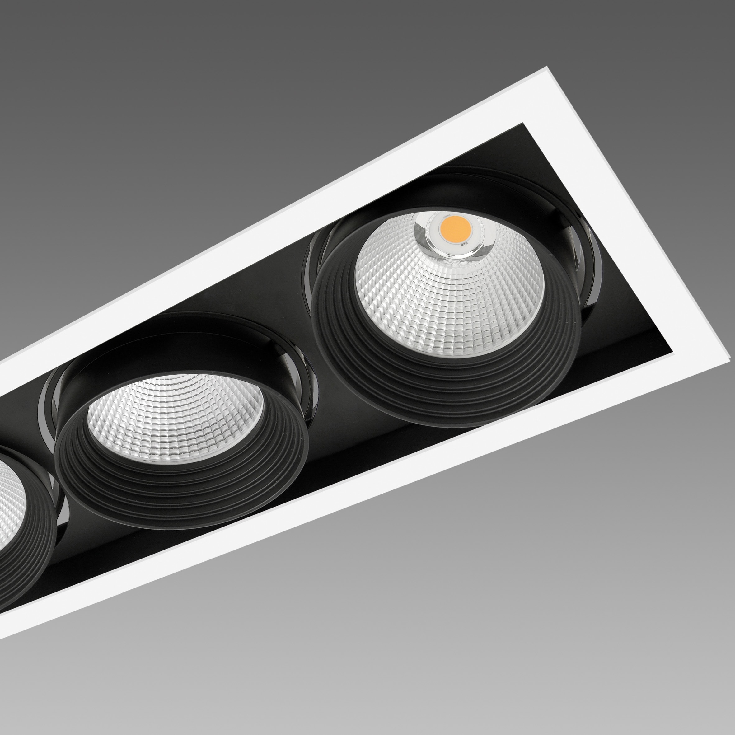 FOSNOVA - FOS2211131300 TRIMLESS B3 1113 114W 4K 25 CLD BIA