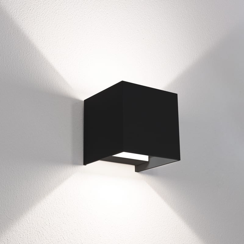 CENTURY ITALIA SRL - CUYUDSNE-2012 APPLIQUE LED UP&DOWN QUADRATO NERO