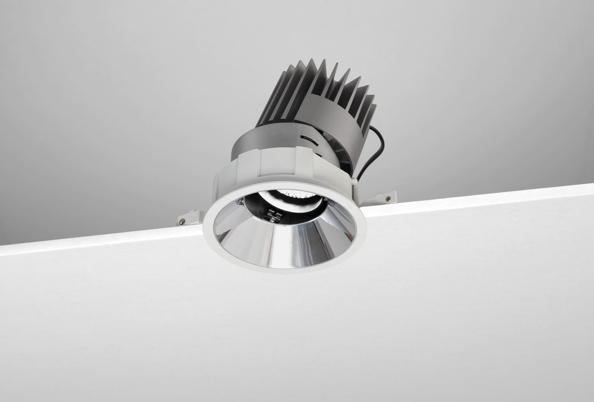 NOBILE ITALIA - NOBM1RA/CF/4K18/C6 INC.ORIEN. TONDO/C D100 18W 4K CR ON-OFF