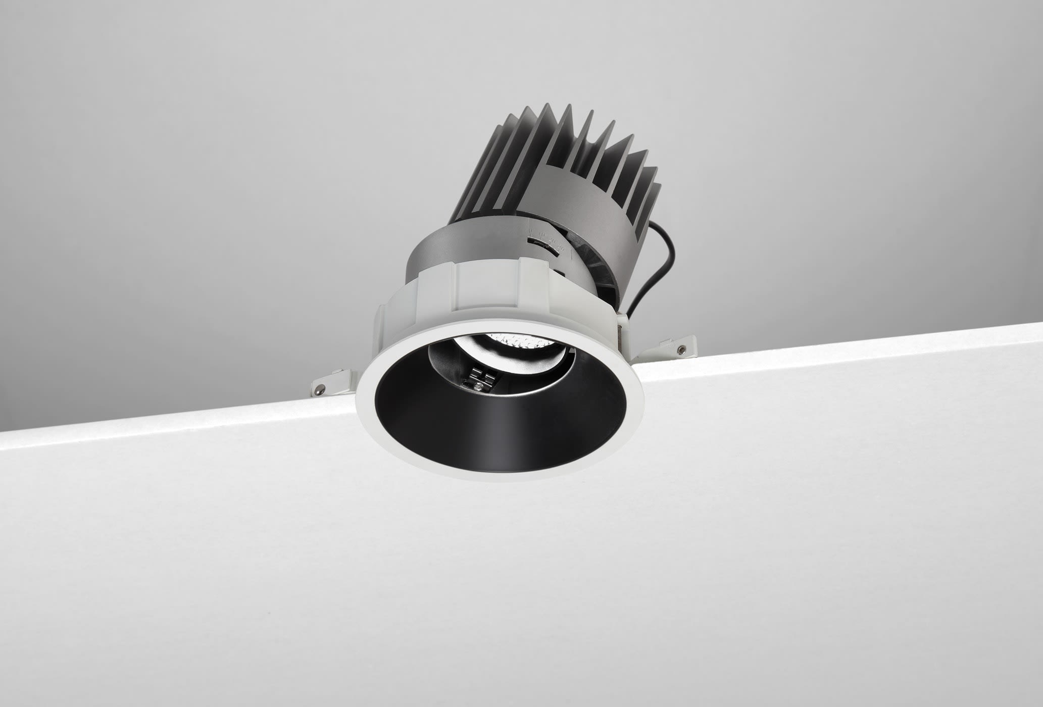 NOBILE ITALIA - NOBM1RA/CM/4K18/B6 INC.ORIEN. TONDO/C D100 18W 4K NE ON-OFF