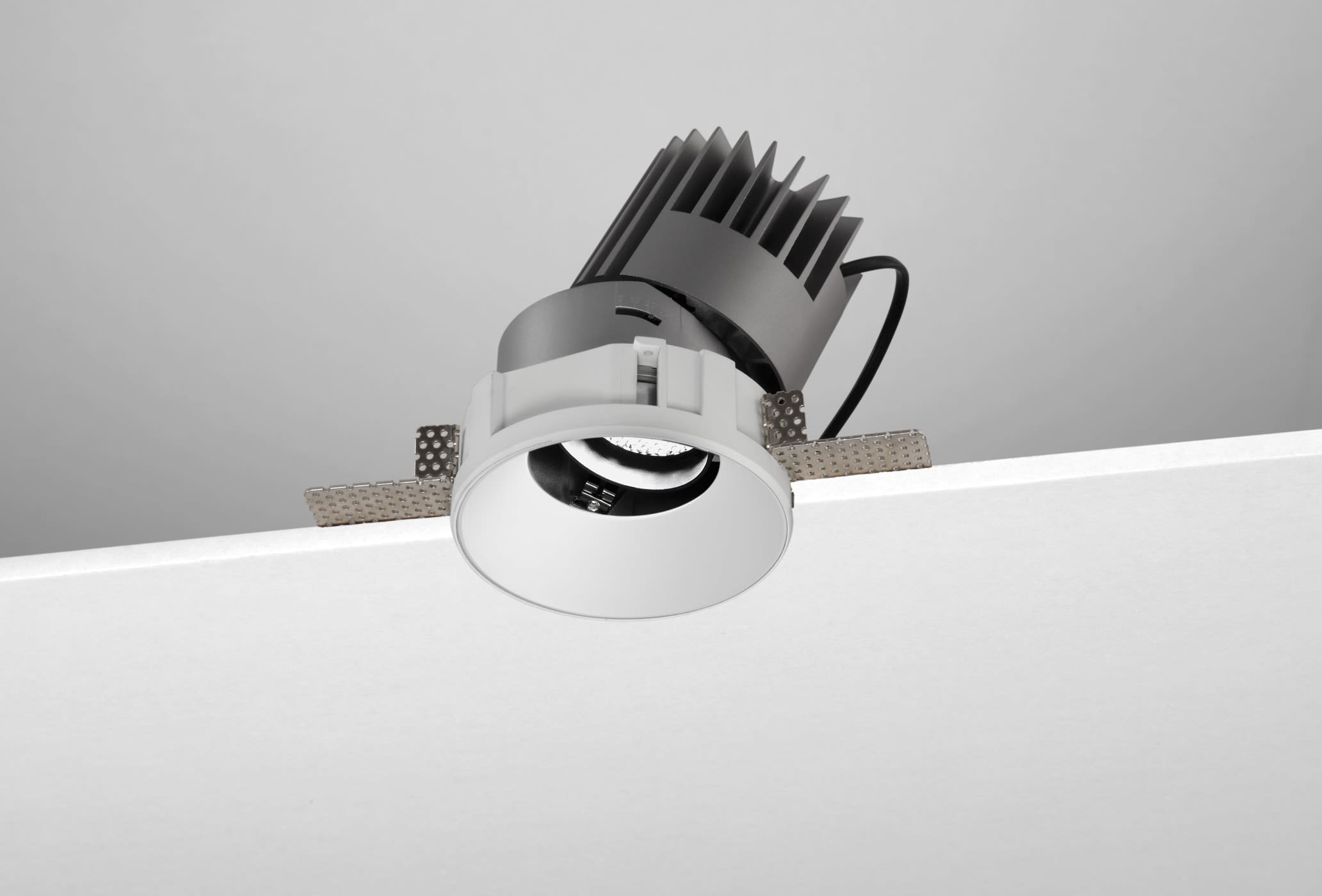 NOBILE ITALIA - NOBM1RA/TM/4K18/W6 INC.ORIEN. TONDO/T D100 18W 4K BI ON-OFF