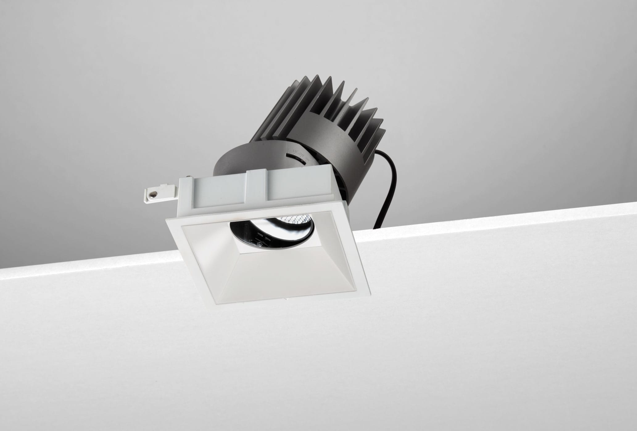 NOBILE ITALIA - NOBM1SA/CF/4K18/W6 INC.ORIEN. QUAD./C L100 18W 4K BI ON-OFF
