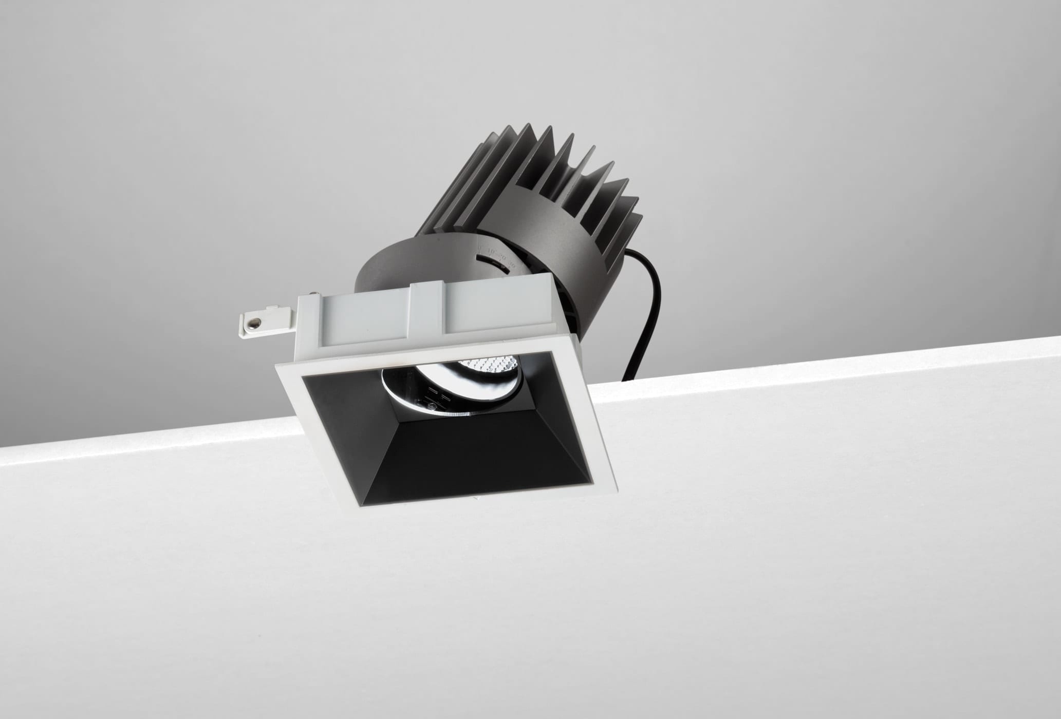 NOBILE ITALIA - NOBM1SA/CM/3K13/B6 INC.ORIEN. QUAD./C L100 13W 3K NE ON-OFF