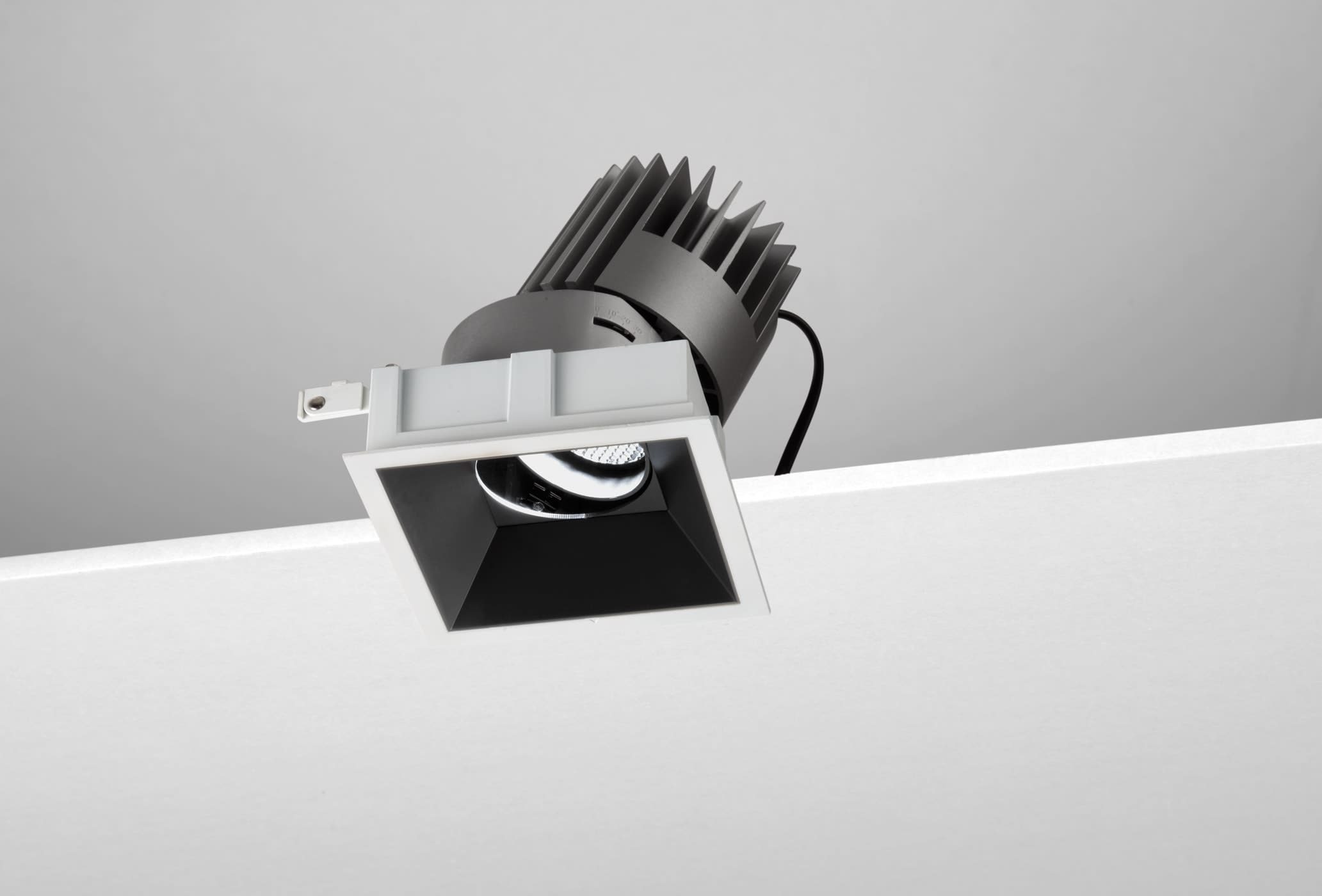 NOBILE ITALIA - NOBM3SA/CM/3K38/B6 INCASSO ORIEN. QUAD./C L150 38W 3K NE