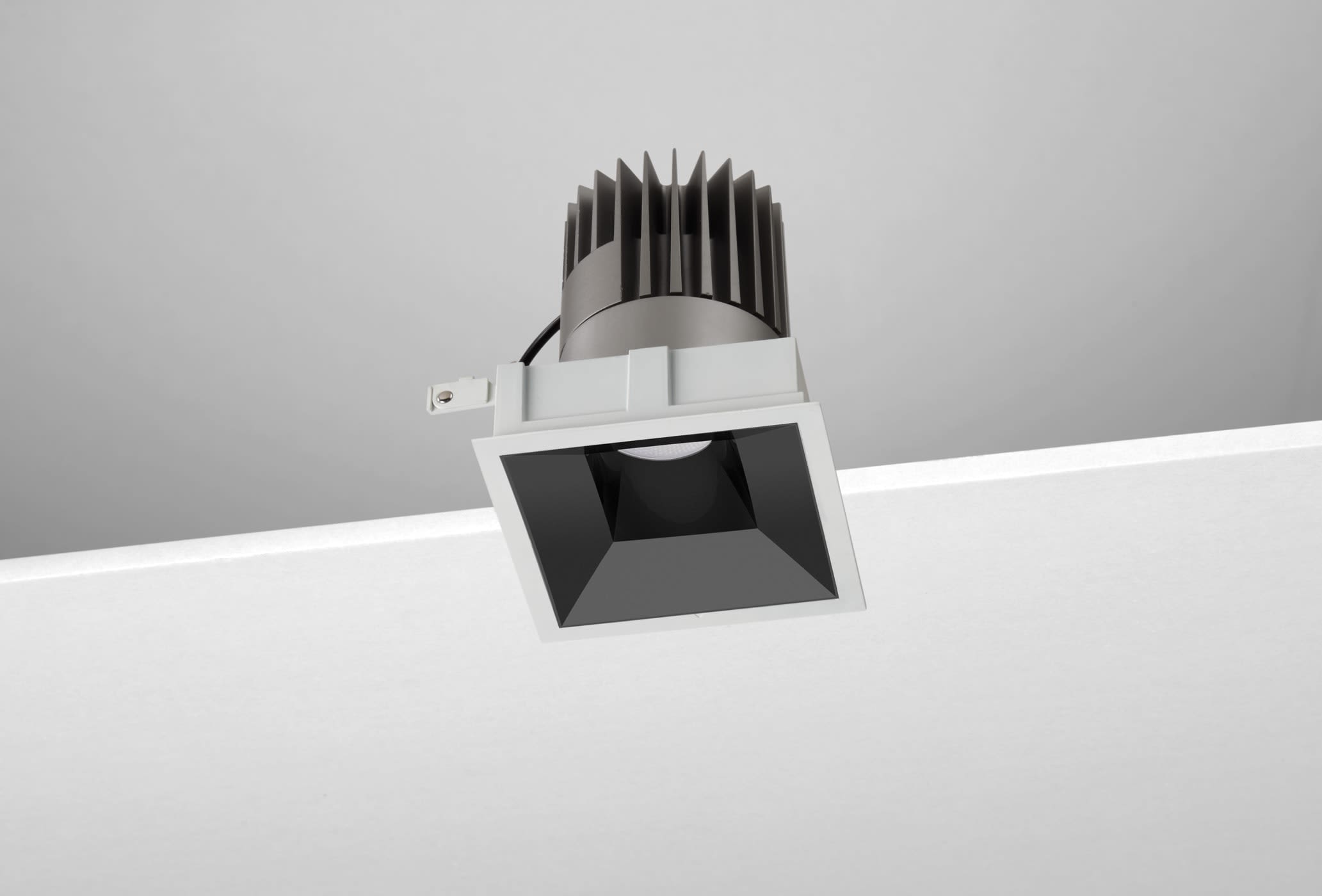 NOBILE ITALIA - NOBM3SF/CF/4K25/B3 INCASSO FISSO QUAD./C L150 25W 4K NE