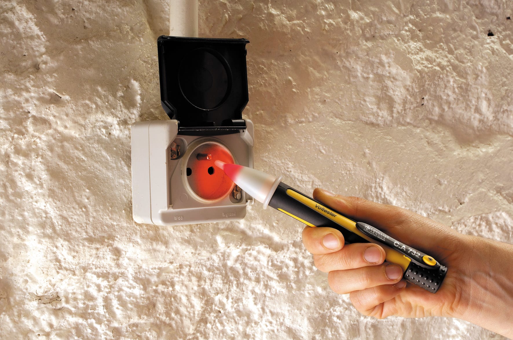 A.M.R.A. SPA - AMRP01191745Z CHAUVIN ARNOUX CA 732 RILEVATORE TENSION