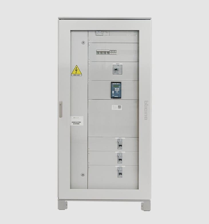 CONTACT ITALIA SPA - IICQIT200-3 Q.DI INTERFACCIA 200KW 3INV CEI0-16 C/TE