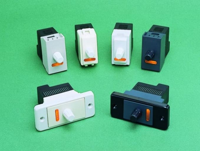 TECNEL TECNOLOGIE EL - TTETE4424.3M DIMMER INT.VENTILATORI 25-350W-230V+MIN.