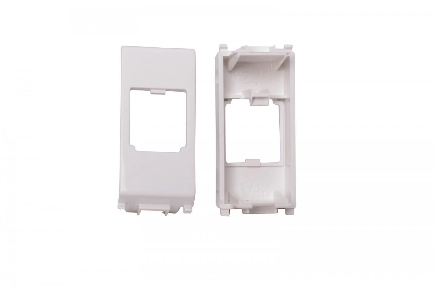 ADMK ITALIA SRLS - ADMVM 6434 ADATTATORE MINI-COM COMPATIBILE VIMAR P