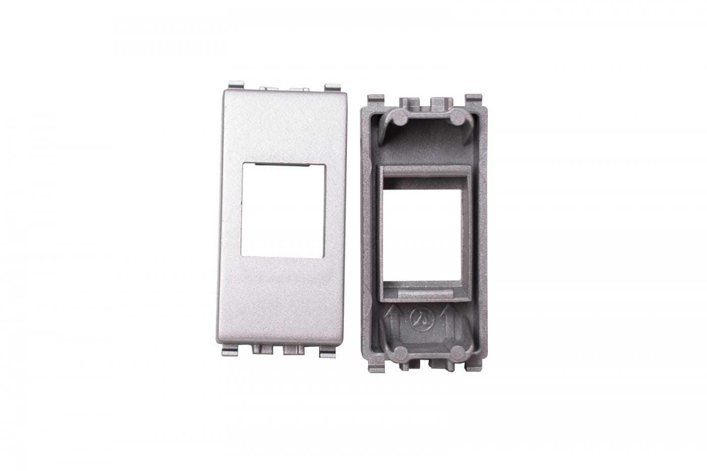 ADMK ITALIA SRLS - ADMVM6546AK ADATTATORE KEYSTONE COMPATIBILE VIMAR