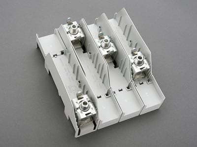 WOEHNER ELECTROTECHN - WOH01162000 SET DI 4 PIASTRE C. MORSETTO, PER 32 X 2