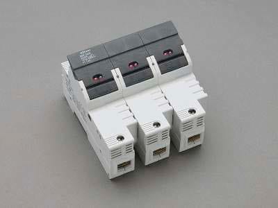 WOEHNER ELECTROTECHN - WOH31143000 AMBUS X FUS, 22X58, 3P CON LED