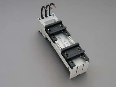 WOEHNER ELECTROTECHN - WOH32442000 ADATT. EC 32A, 54MM, 2DIN, SIS.60, L=200