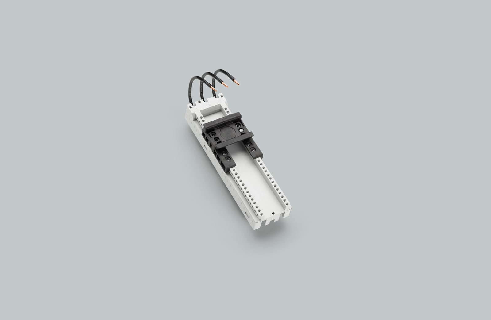 WOEHNER ELECTROTECHN - WOH32676000A ADATT. EQUES 45 COMFORT, 25A X CROSSBOAR
