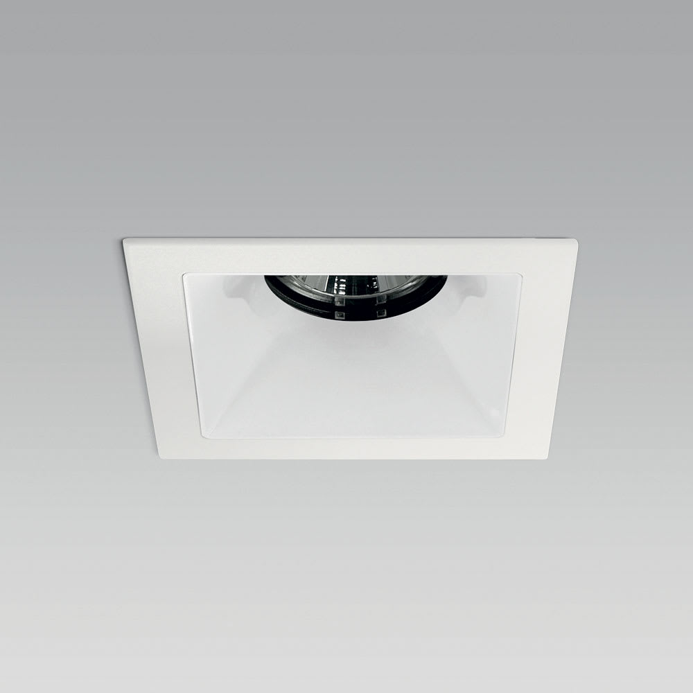 ARCLUCE SPA - ACL0383027A-930-11 DIMIL100Q 15W FB C/RIF GCO BIANCO ON/OFF