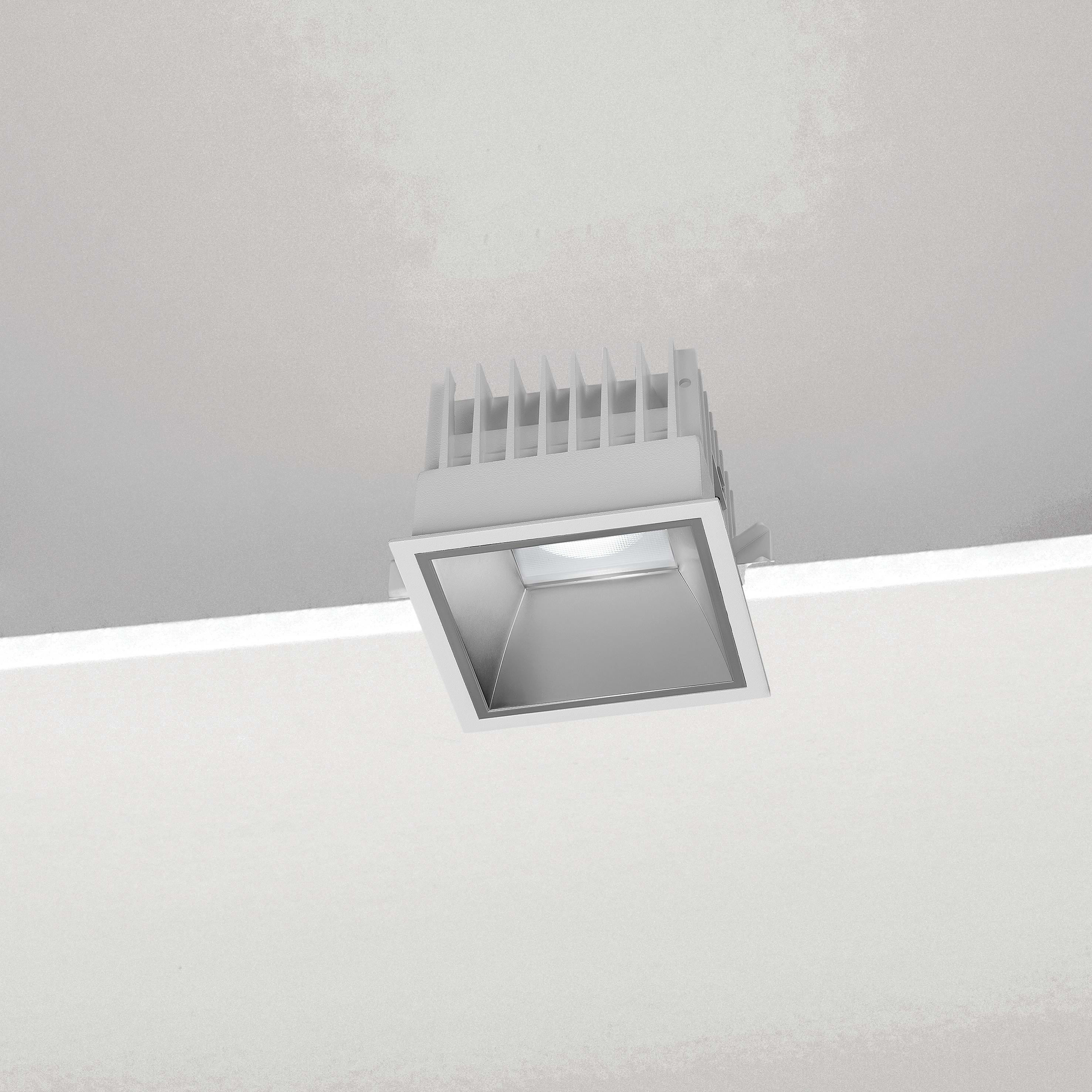 NOBILE ITALIA - NOBC1S/F/4K09/M6 INC. L.100 QUAD. 9W 4K OP ON-OFF