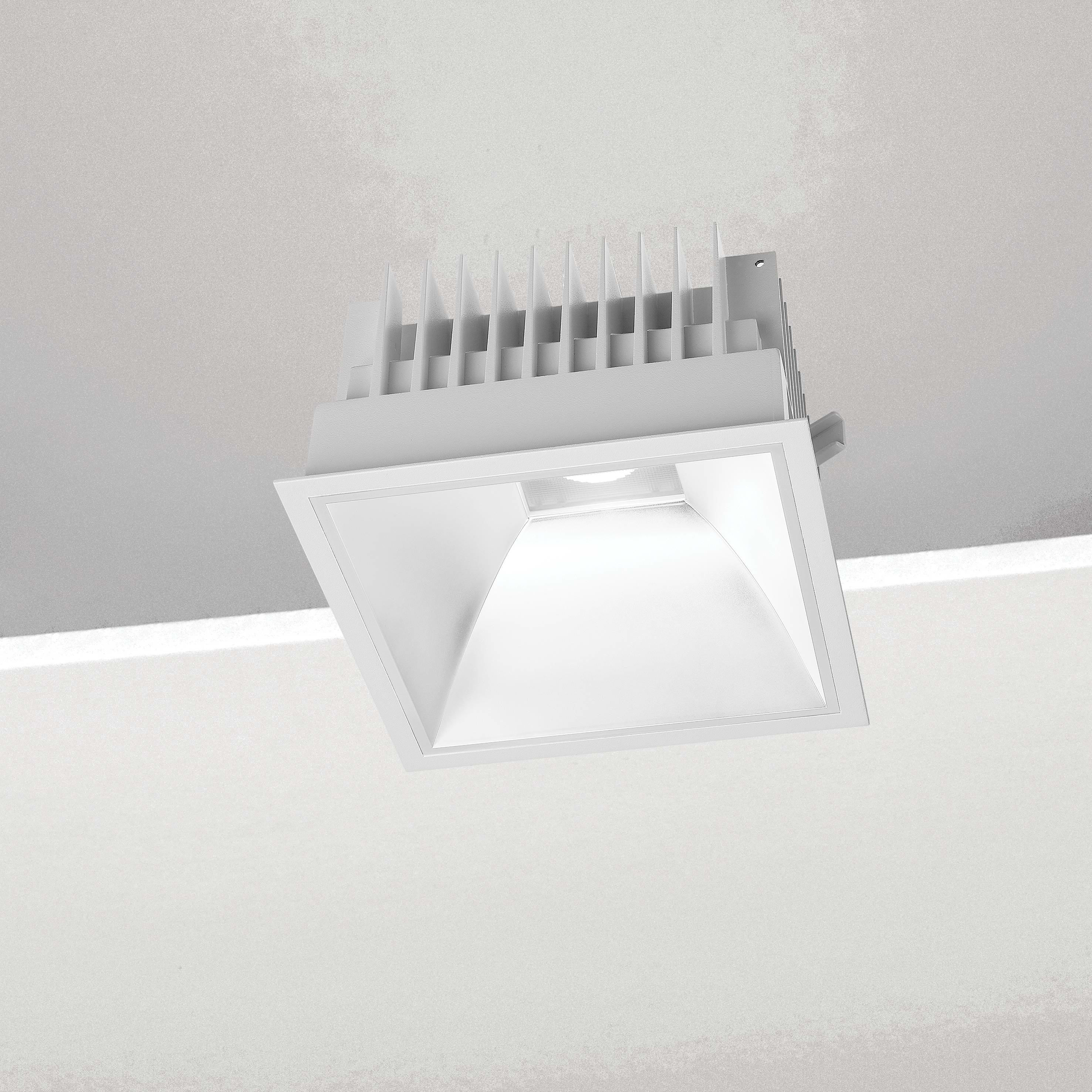 NOBILE ITALIA - NOBC3S/F/3K38/W1 INC. L.200 QUAD. 38W 3K BI ON-OFF IT