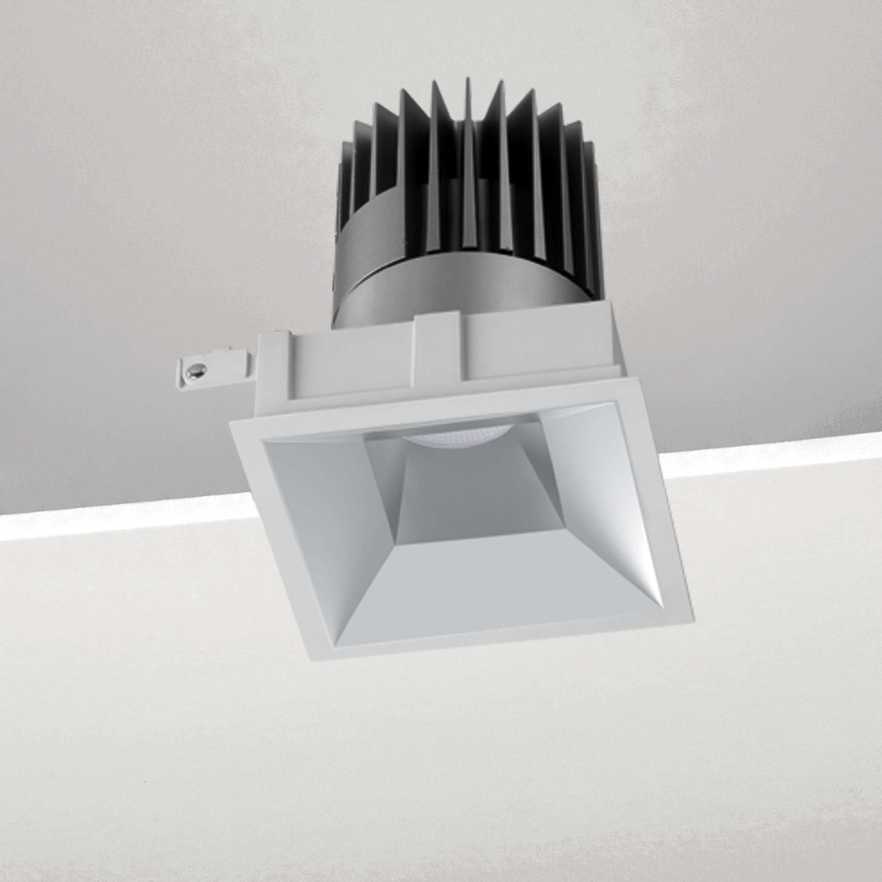 NOBILE ITALIA - NOBM2SF/CF/4K18/M1 INC.FISSO QUAD./C L125 18W 4K OP ON-OFF