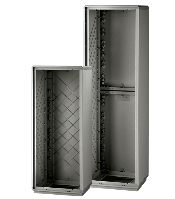 CONCHIGLIA - CON077909000 Serie GRAFI 9 - Armadio in vetroresina, senza ante, IP55, dimensioni 1840 x 910 x 330 mm (AxBxP)